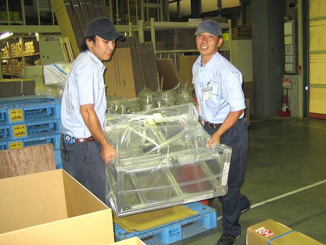 強化ダンボールを利用した梱包